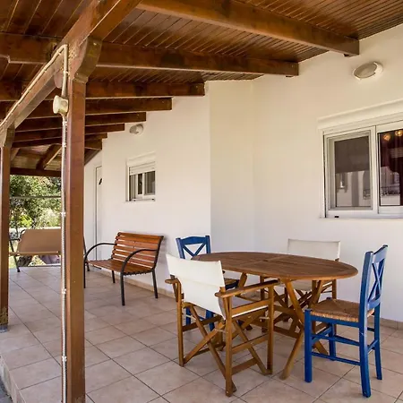 Vicki's House 2-bedroom With Yard And Garden *