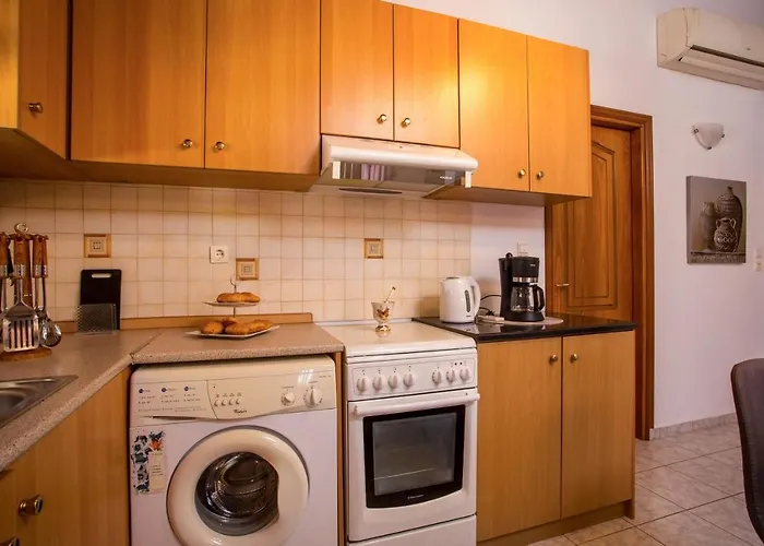 Vicki's House 2-bedroom With Yard And Garden