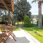 Vicki's House 2-bedroom With Yard And Garden * Ialysos (Rhodes)