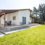 Vicki's House 2-bedroom With Yard And Garden Σπίτι διακοπών