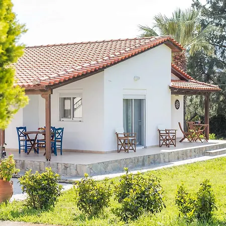 Case de vacanță Vicki's House 2-bedroom With Yard And Garden *