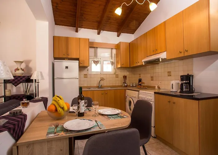 펜션 Vicki's House 2-bedroom With Yard And Garden *