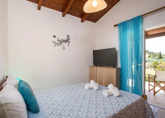 Vicki's House 2-bedroom With Yard And Garden *