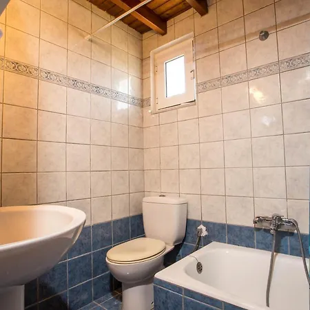 Vicki's House 2-bedroom With Yard And Garden Ιαλυσός Ρόδος